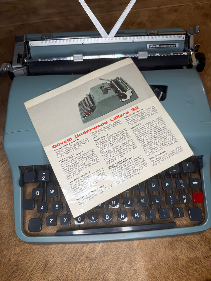 Olivetti Underwood Lettera 32